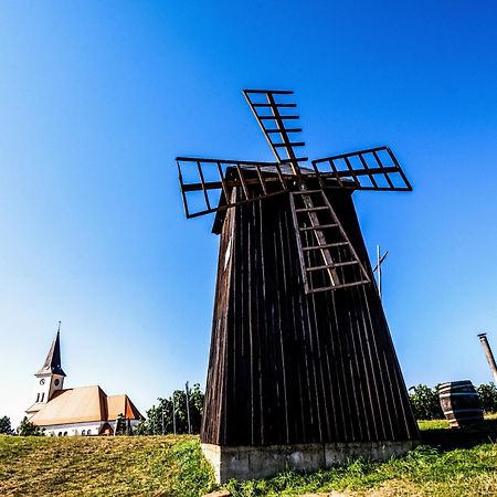 Penzion U Tri Ruzi Vrbice Exteriör bild
