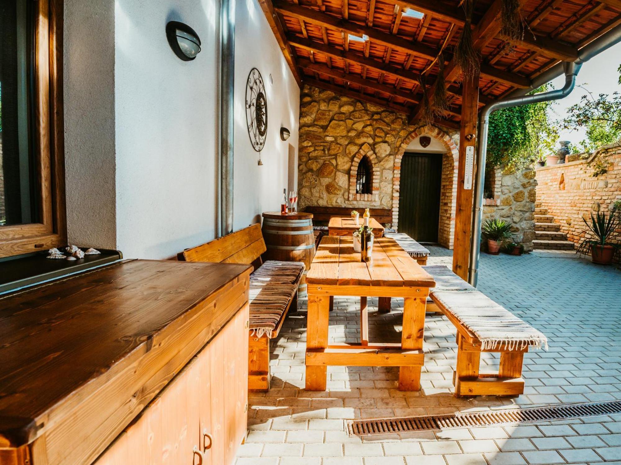 Penzion U Tri Ruzi Vrbice Exteriör bild